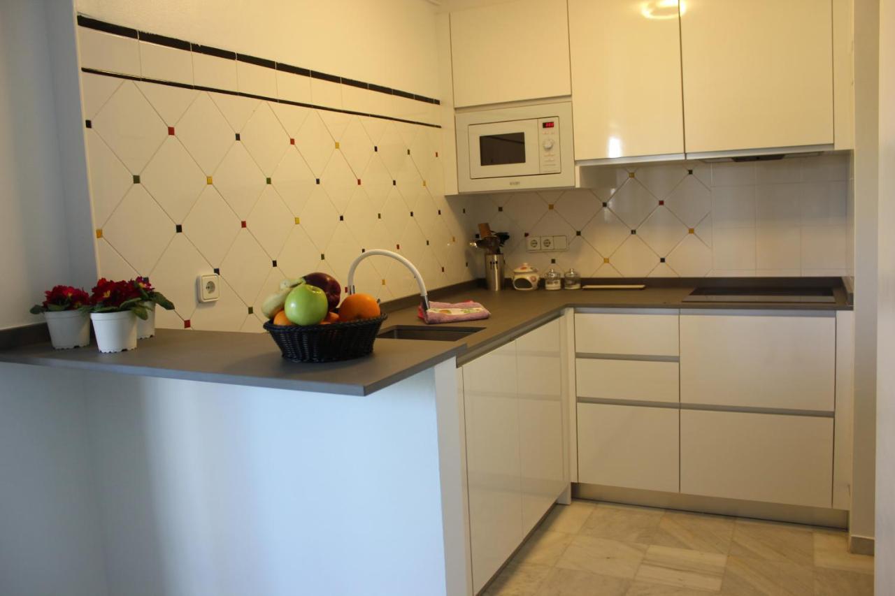 185 Alberca Apartment